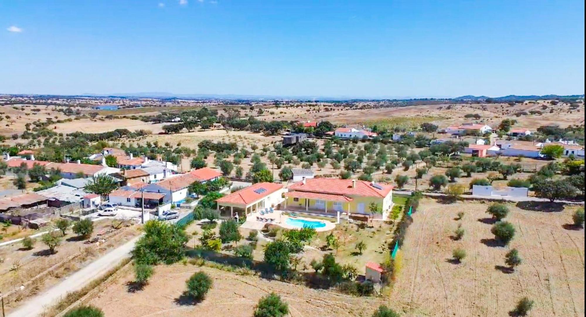 Pôr-do-sol Villa São Pedro do Corval Extérieur photo
